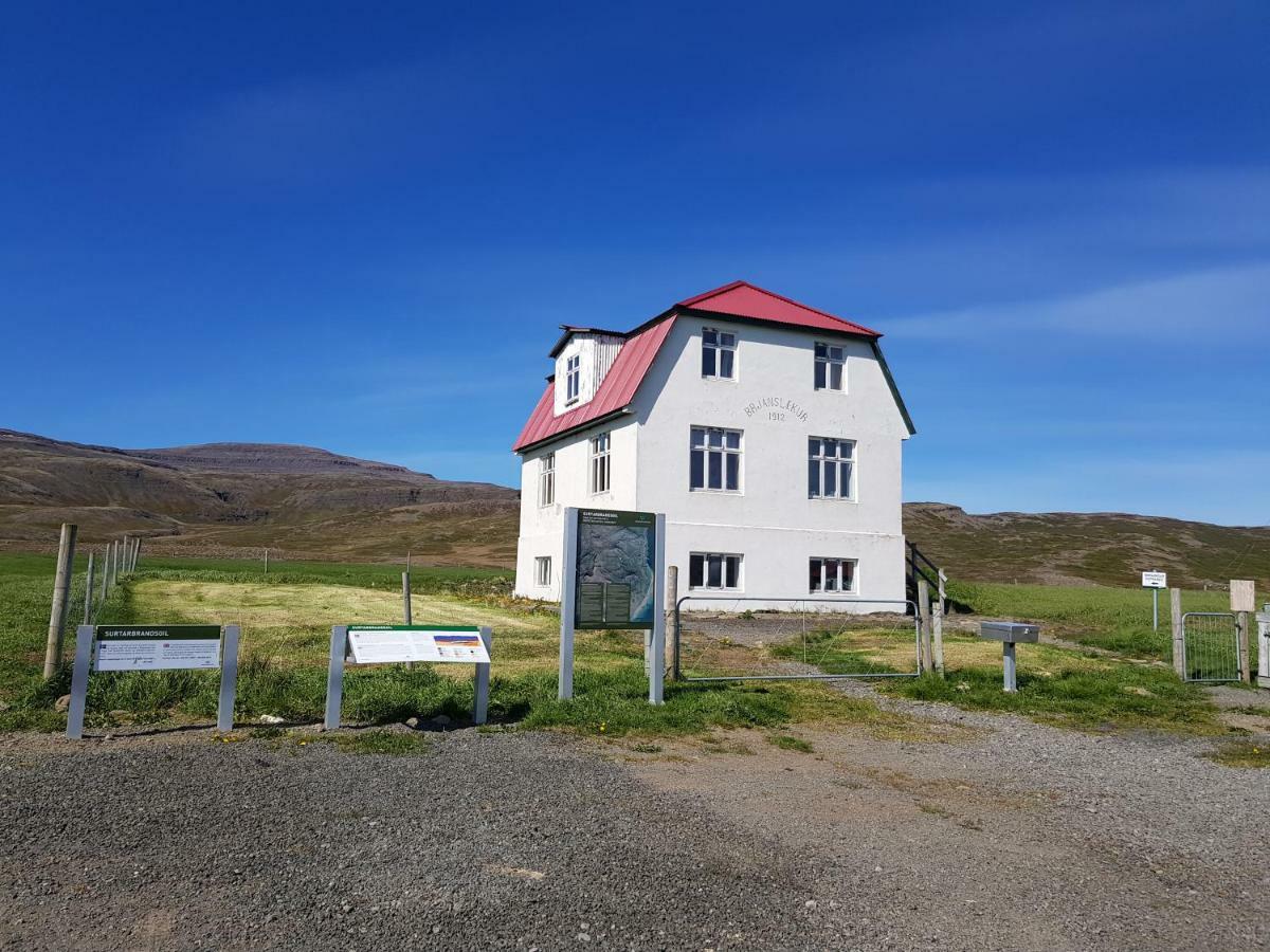 Brjanslaekur Gamli Baerinn Exterior photo